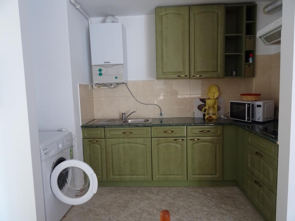 Club Topaz Apartments Neptun Room photo